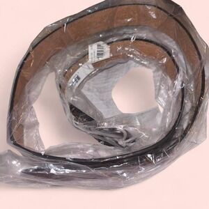 NWT! Timberland Brown leather belt with a touch of elegance